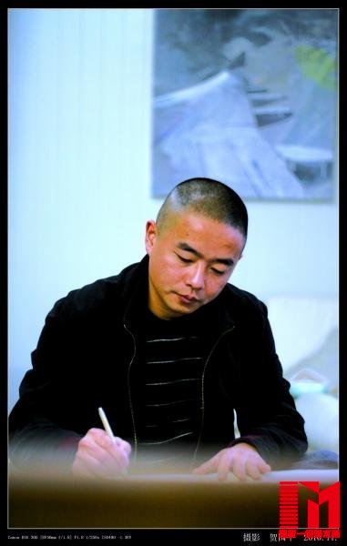 武汉水彩画家陈勇劲画地标建筑记录城市的历史
