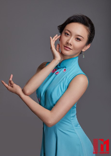 黄路霏—饰愫芳