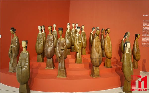 大匠之作展览现场作品”汉女“组雕